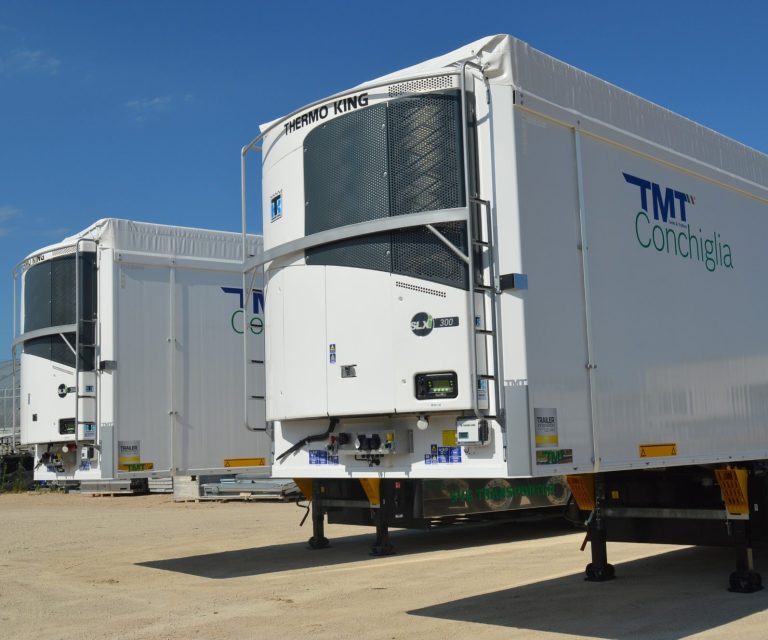 Schubboden Sattelauflieger TMT Moving Floor Kühlschrank