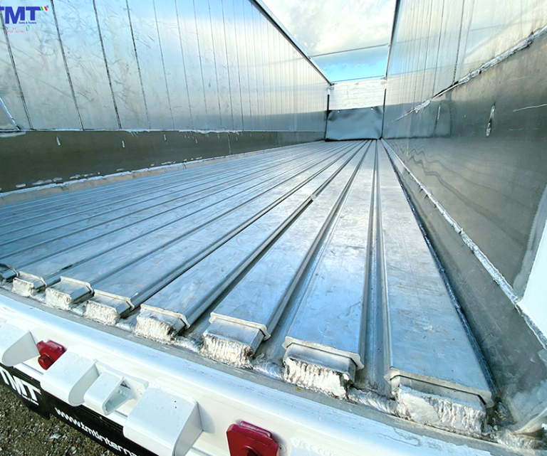 Schubboden Sattelauflieger TMT Moving Floor Leakproof